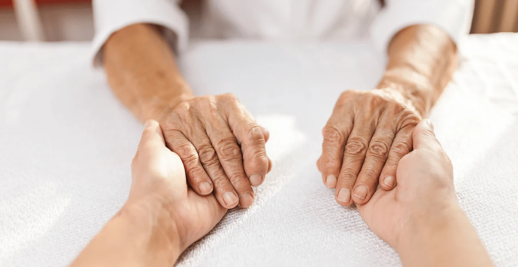 Diffusers, Roll-ons, and More: Methods of Aromatherapy Application in Aged Care